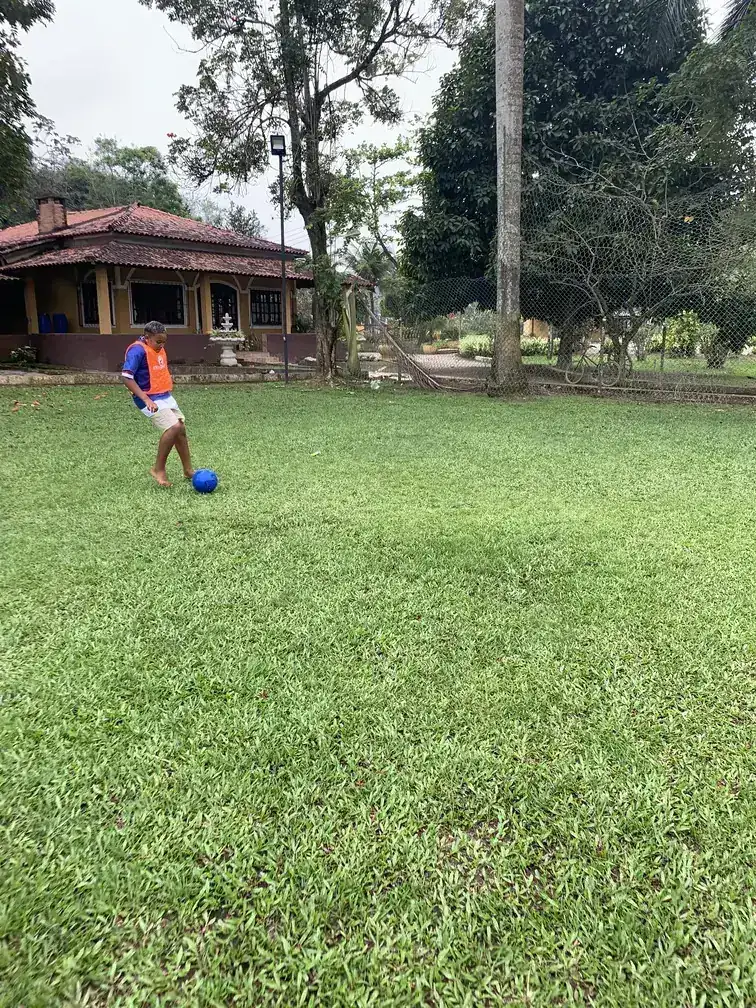 Actividad de la ONG Recomeçando en Rocha Miranda