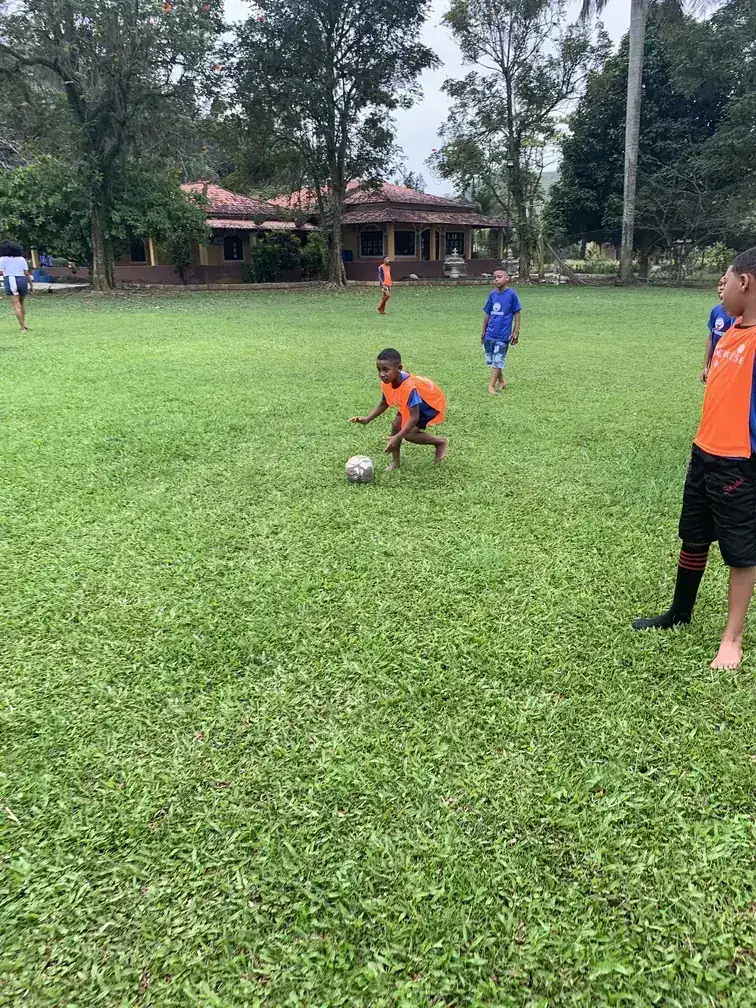 Actividad de la ONG Recomeçando en Rocha Miranda