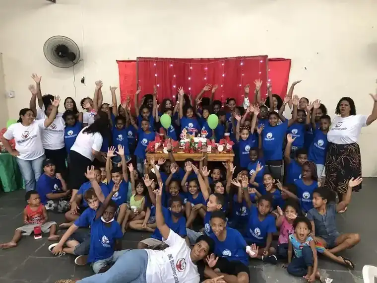 Atividade da ONG Recomeçando em Rocha Miranda