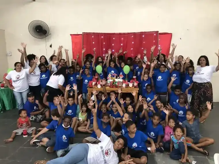 Atividade da ONG Recomeçando em Rocha Miranda