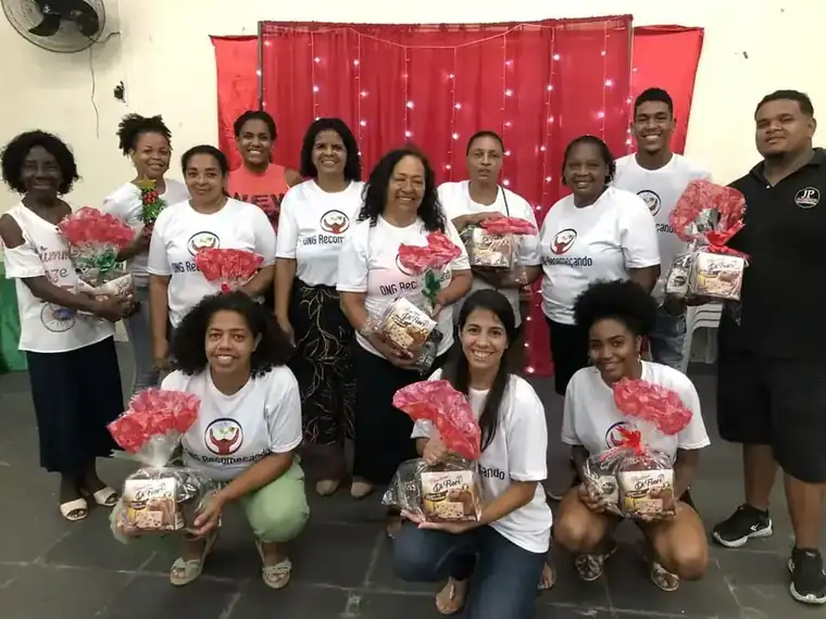 Atividade da ONG Recomeçando em Rocha Miranda
